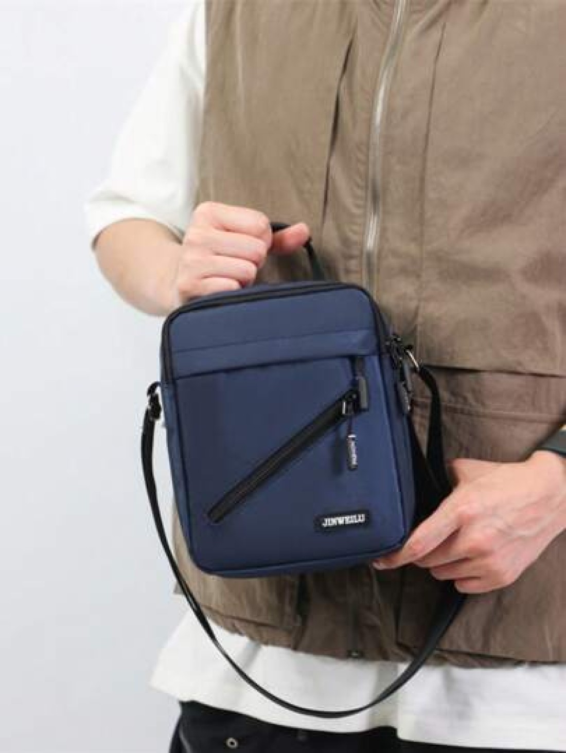 Fashion Large Capacity Men Shoulder Bag Travel Small Square Bag