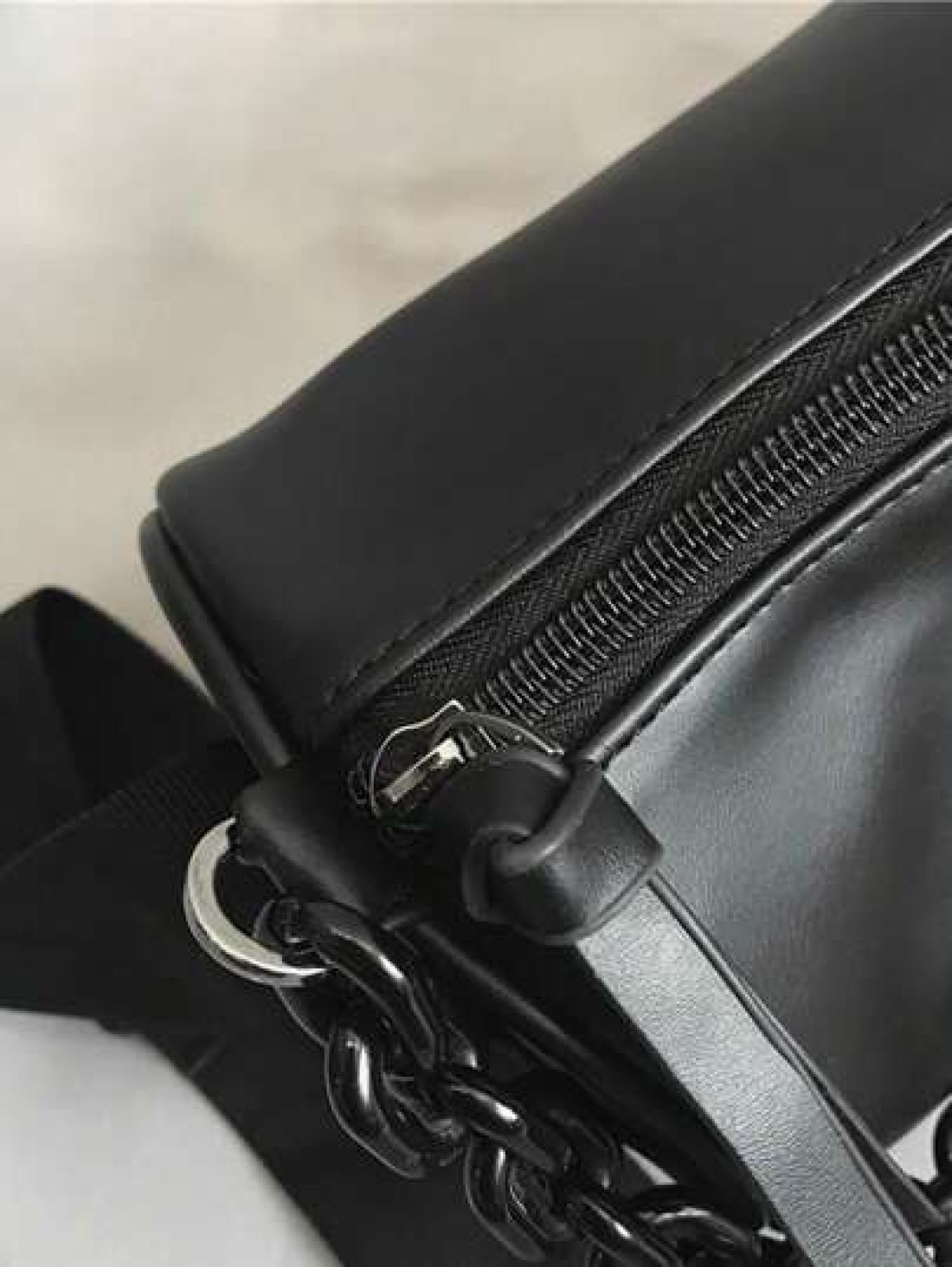 1pc Crossbody Bag Fashion Shoulder Bag Commuter Bag Chain Bag Versatile Simple Small Bag Shoulder Bag Water Proof Sling Bag Bucket Bag Students Travel Essentials Thanksgiving Purse Christmas Gifts Sid