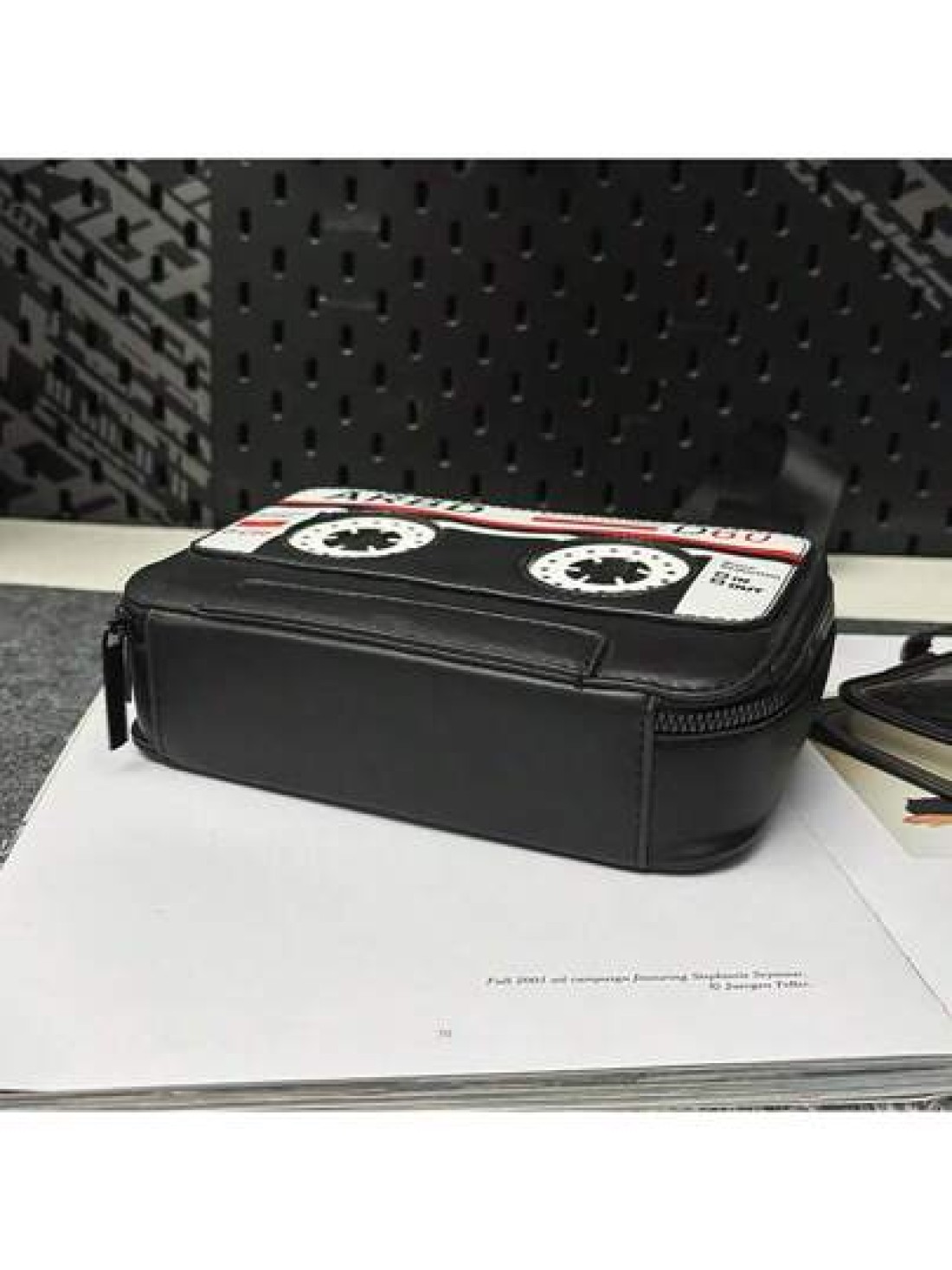 Unisex Magnetic Tape Design Small Square Crossbody Shoulder Bag Fashionable Casual Camera Bag For Men Women