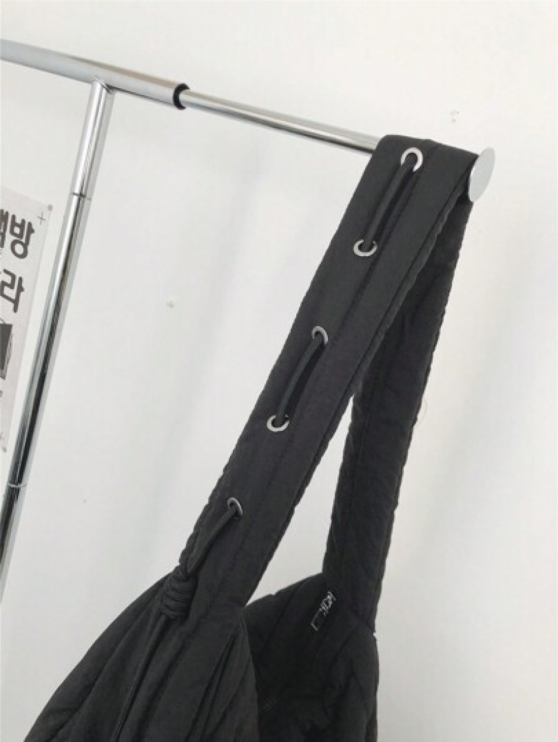 peach tree Adjustable Shoulder Strap Tote Bag Simple Solid Color Crossbody Bag Zipper Closure Suitable For Couple Valentine s Day Halloween Christmas Autumn Winter Unisex Sling Bag