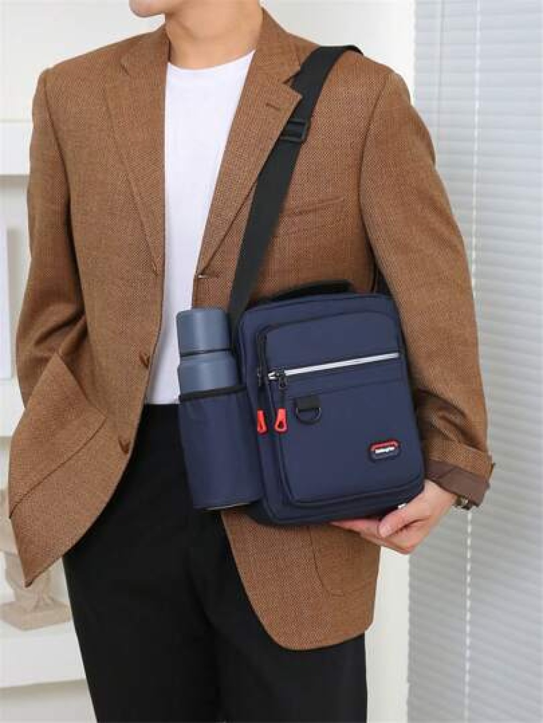 Multi Pocket Fashion Casual Outdoor Travel Backpack With Water Bottle Holder Reflective Stripe Soft For Men Fits Tablet Power Bank Wallet Umbrella