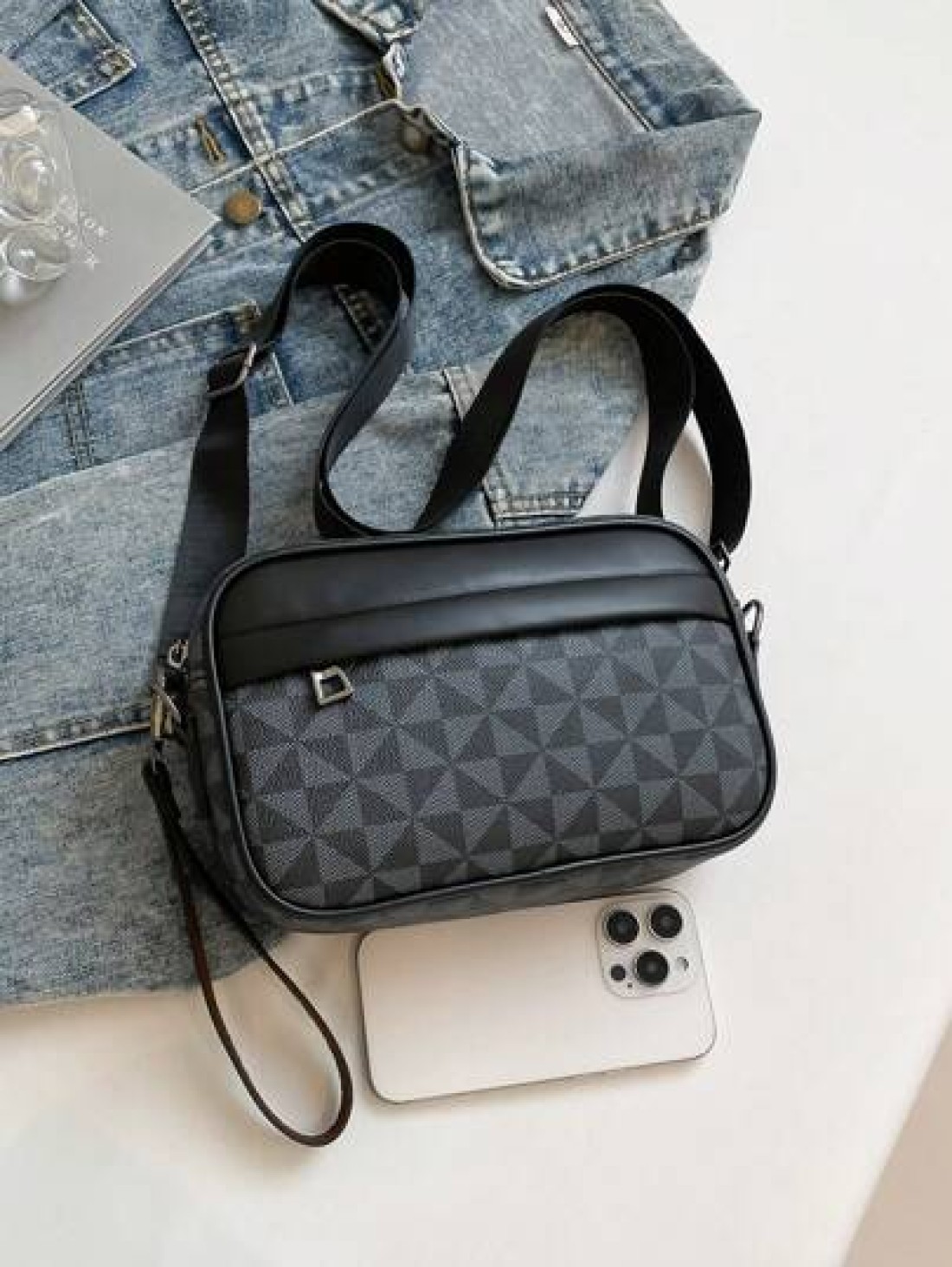 Black Fashion Business Shoulder Bag For Men PU Leather Messenger Bag Wide Strap Crossbody Bags Square Plaid Designer Male Sling Bags Luxury Bags