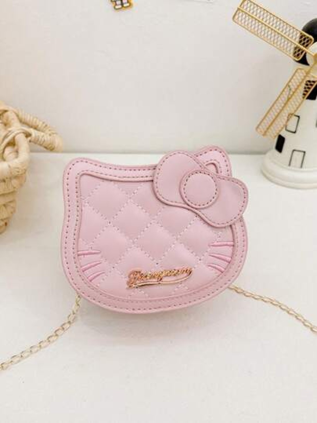 Sanrio Sanrio Hello Kitty Style Chain Crossbody Bag Versatile Leather Shoulder Crossbody Bag Fashionable Date And Vacation Bag