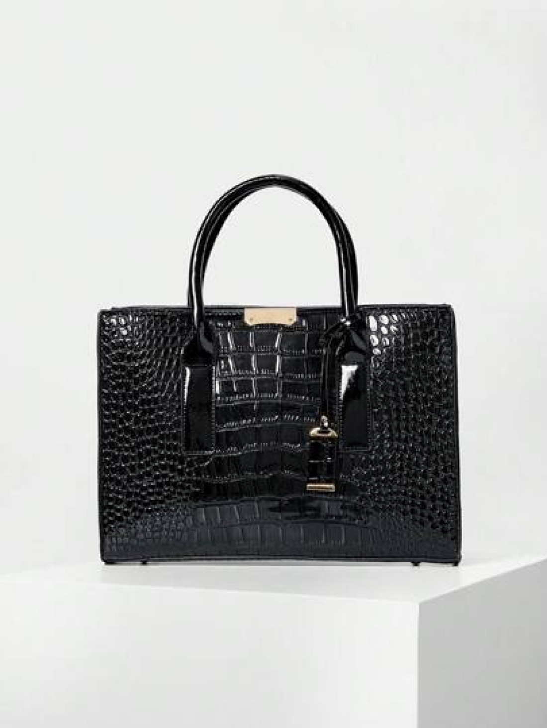 Women s Faux Crocodile Embossed Black Tote Bag Large Capacity Shoulder Bag Handbag Crossbody Bag Simple Crocodile Pattern Tote Bag Faux Leather Shoulder Bag Women s Classic Handbag Business Casual Wom