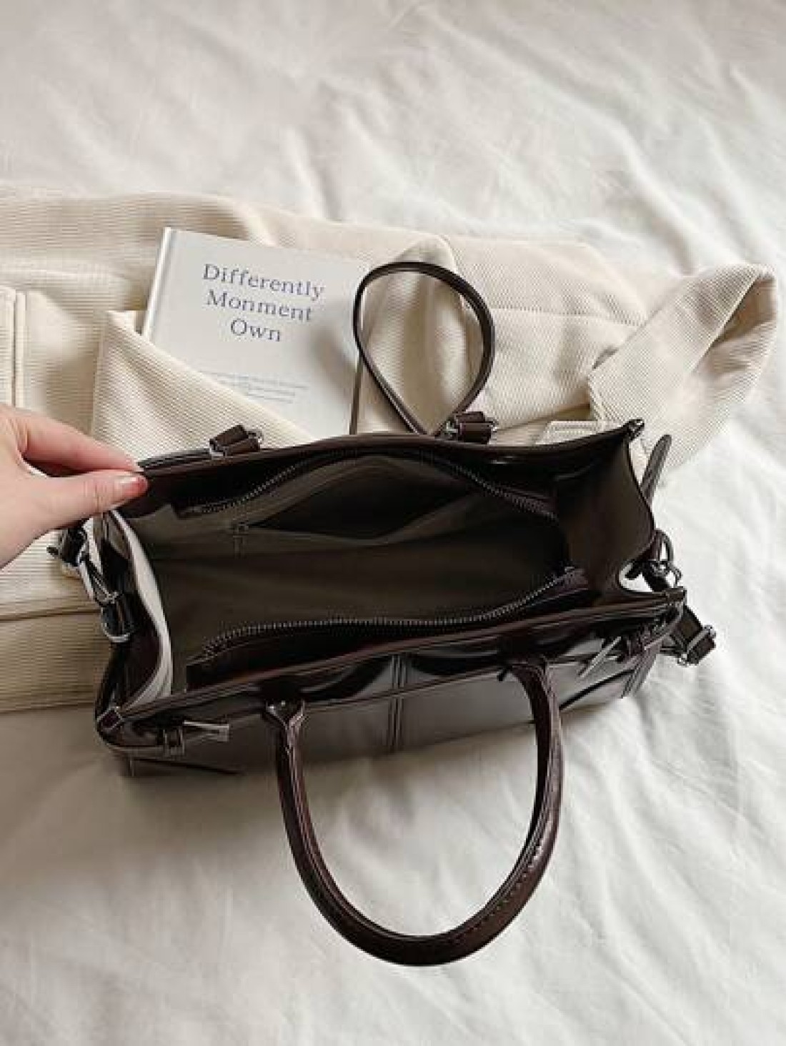 Women s Glossy Tote Bag Large Capacity Fashion Handbag With Detachable Shoulder Strap Coffee Color