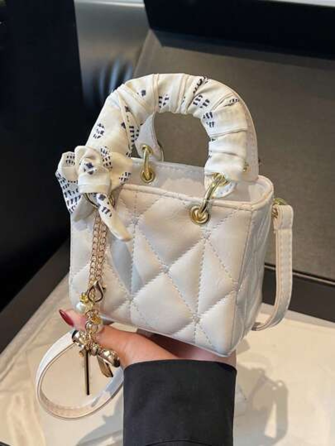 Exquisite Mini High Quality Textured New Popular Sweet Silk Scarf Handbag In Spring And Summer Niche Design Diamond Grid Heart Embroidered Princess Diana Bag Fashionable Crossbody Bag With Bow Pendant