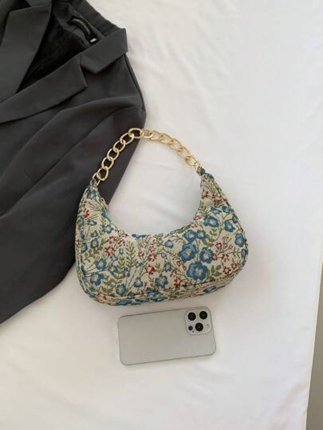 Fashion Metal Chain Handbag With Flower Design Floral Printed Canvas Shoulder Bag Tready Crescent Moon Bag For Women Exquisite Floral Bag For Women