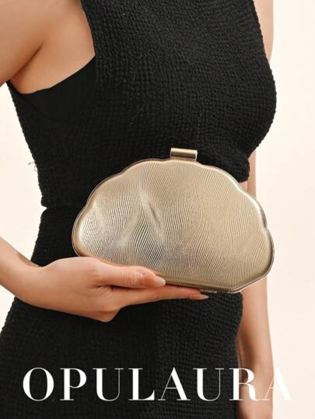 OpulAura Women s Simple Shell Shaped Luxury Leather Clutch Purse Elegant And Charming For Evening Gown Sparkling Night Use Handbag Formal Party Bag Romantic Wedding Bag Comes With Chain