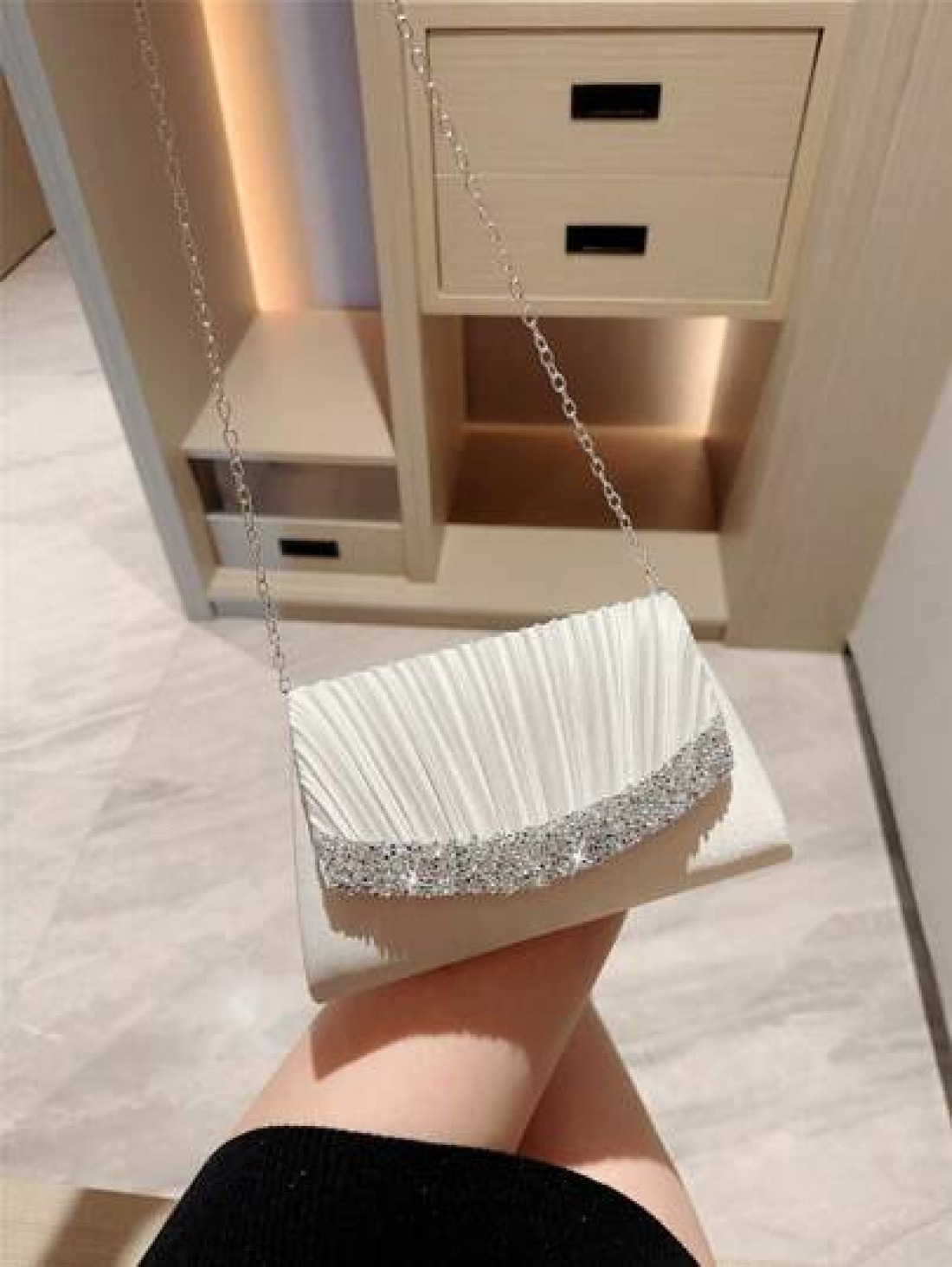 1pc Classic Pleated Satin Evening Dress Clutch Bag Formal Party Handbag Romantic Wedding Bridal Envelope Bag With Rhinestone Decor Chain Shoulder Bag Tready Party Bags Perfect For Party Wedding Prom D