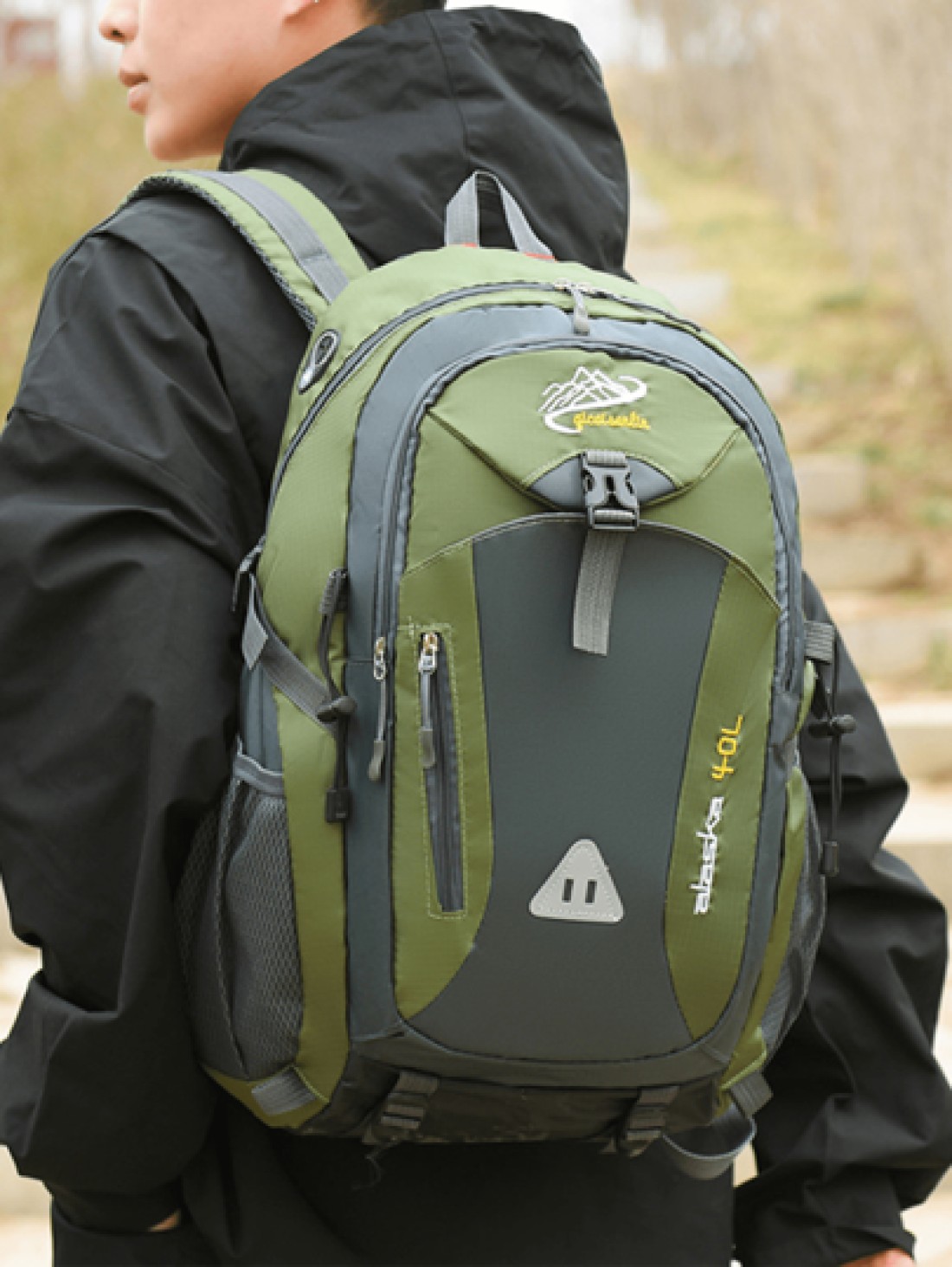 1 Piece Large Capacity Waterproof Fashion Outdoor Hiking Bag Travel Bag Backpack With Multiple Pockets And Compartments Student Backpack School Bag With Headphone Jack Sports School Bag Commute School