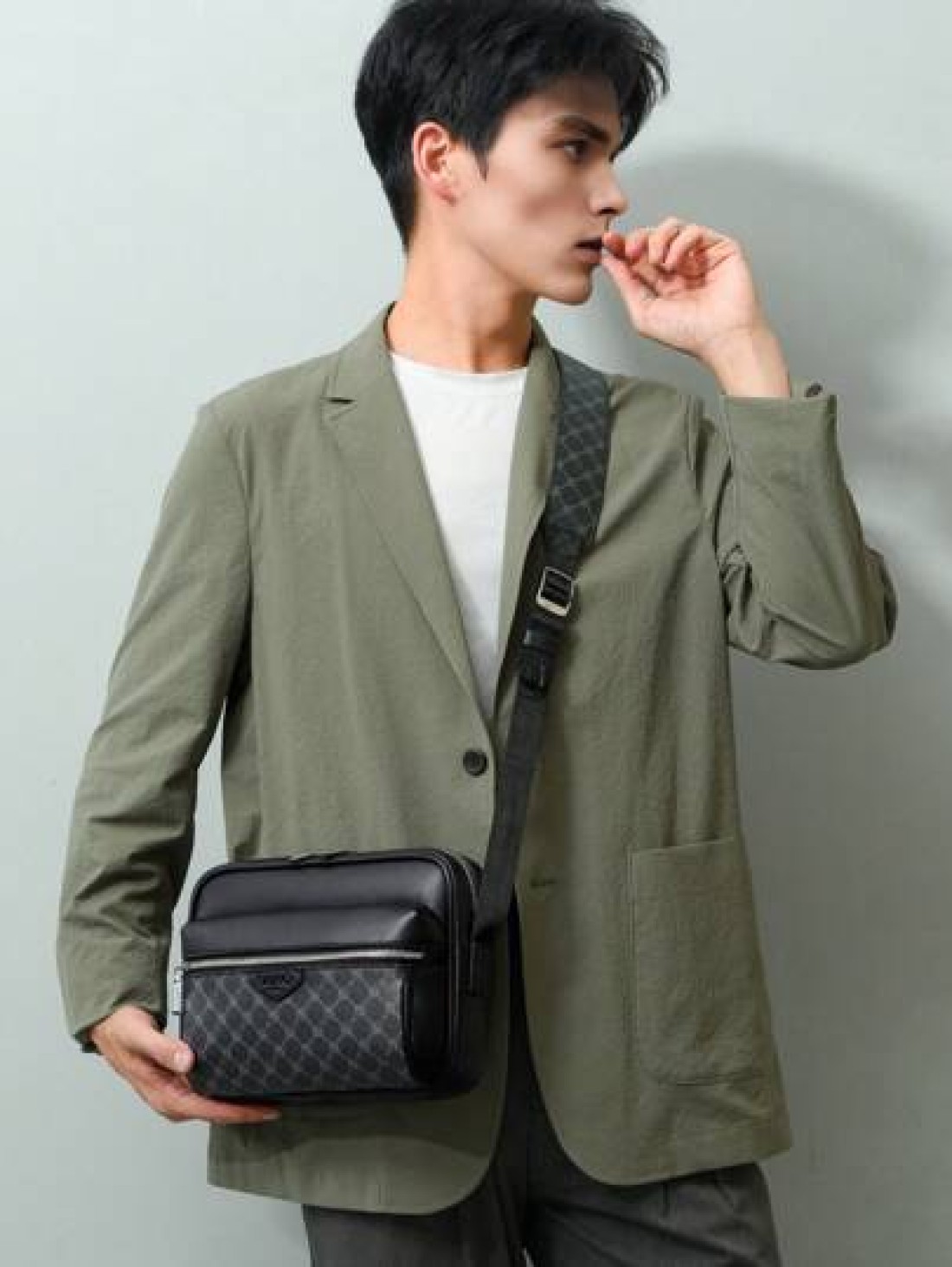 saroxi Men Bag Men Messenger Bag Fashion Casual Bag Shoulder Bag Youth Gift Large Capacity Clutch Bag Travel Bag Commuter Shoulder Bag Back To Sling Bag Students Fall Bag Cylinder Bag Old Money Christ