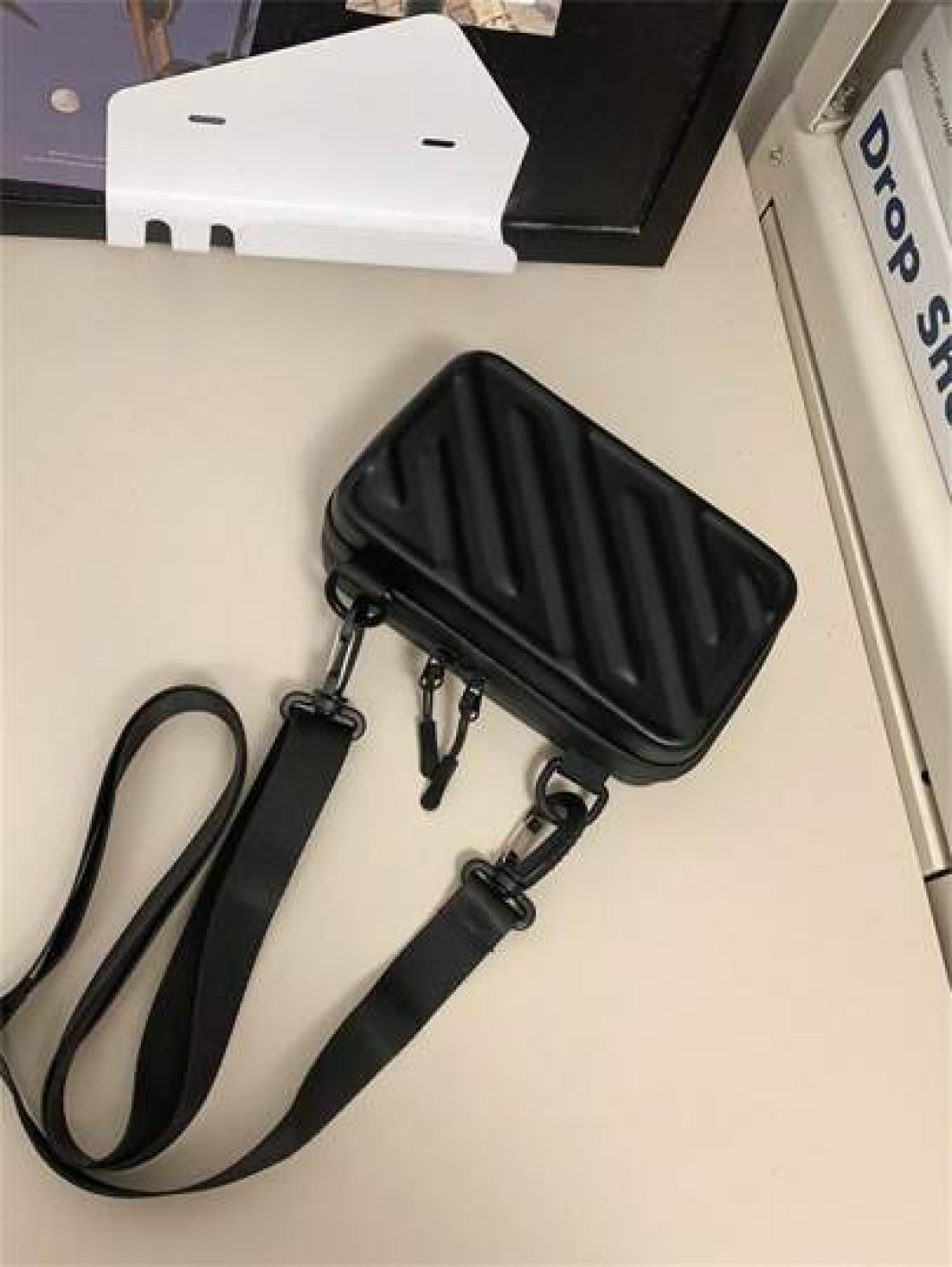 Men s Solid Color Structured Box Bag Adjustable Shoulder Strap Crossbody Bag Christmas Fall University Cross Body Bag Gifts Scream Bag Winter Christmas Gifts Thanksgiving Travel Purse Holiday Tote Bag