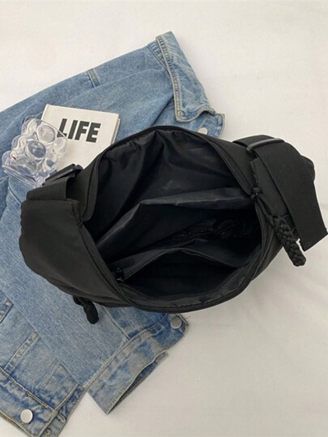 Fashionable Casual Nylon Crossbody Bag For Men Adjustable Strap Lightweight Versatile Suitable For Commuting Travel Outdoor Summer Personalized Gift For Teenage Young Men Husband Boyfriend Lightweight