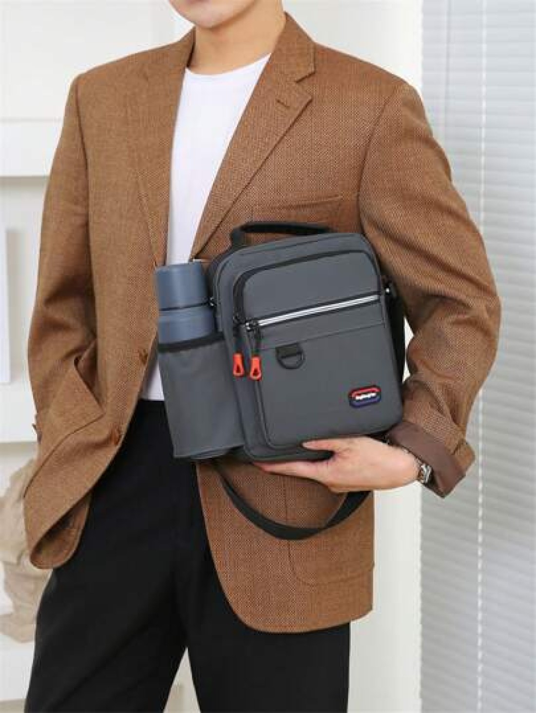 Multi Pocket Fashion Casual Outdoor Travel Backpack With Water Bottle Holder Reflective Stripe Soft For Men Fits Tablet Power Bank Wallet Umbrella