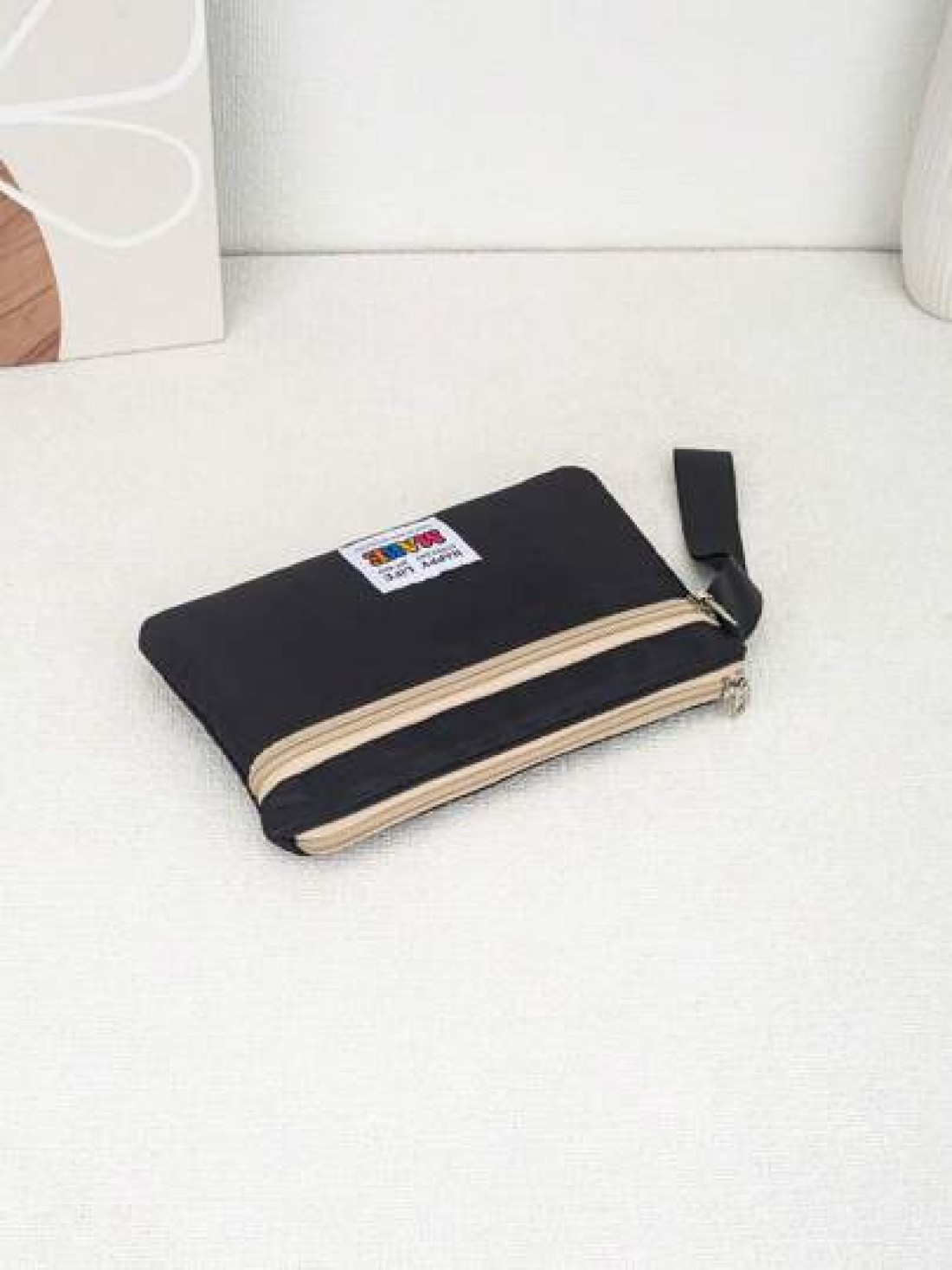 New Lightweight Fashionable Clutch Bag Versatile Daily Commute Phone Bag Travel Organizer