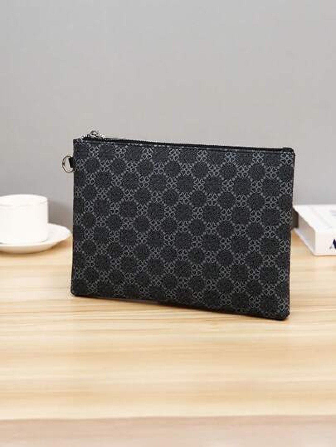 PU Printed Men s Clutch Bag Wristlet Christmas Gifts For Men Fall Scream Men Bag For Men Wallet Hand Bag Men Thanksgiving Travel Winter Purse Holiday Wash Bag Old Money Merry Christmas Handbag Wristle