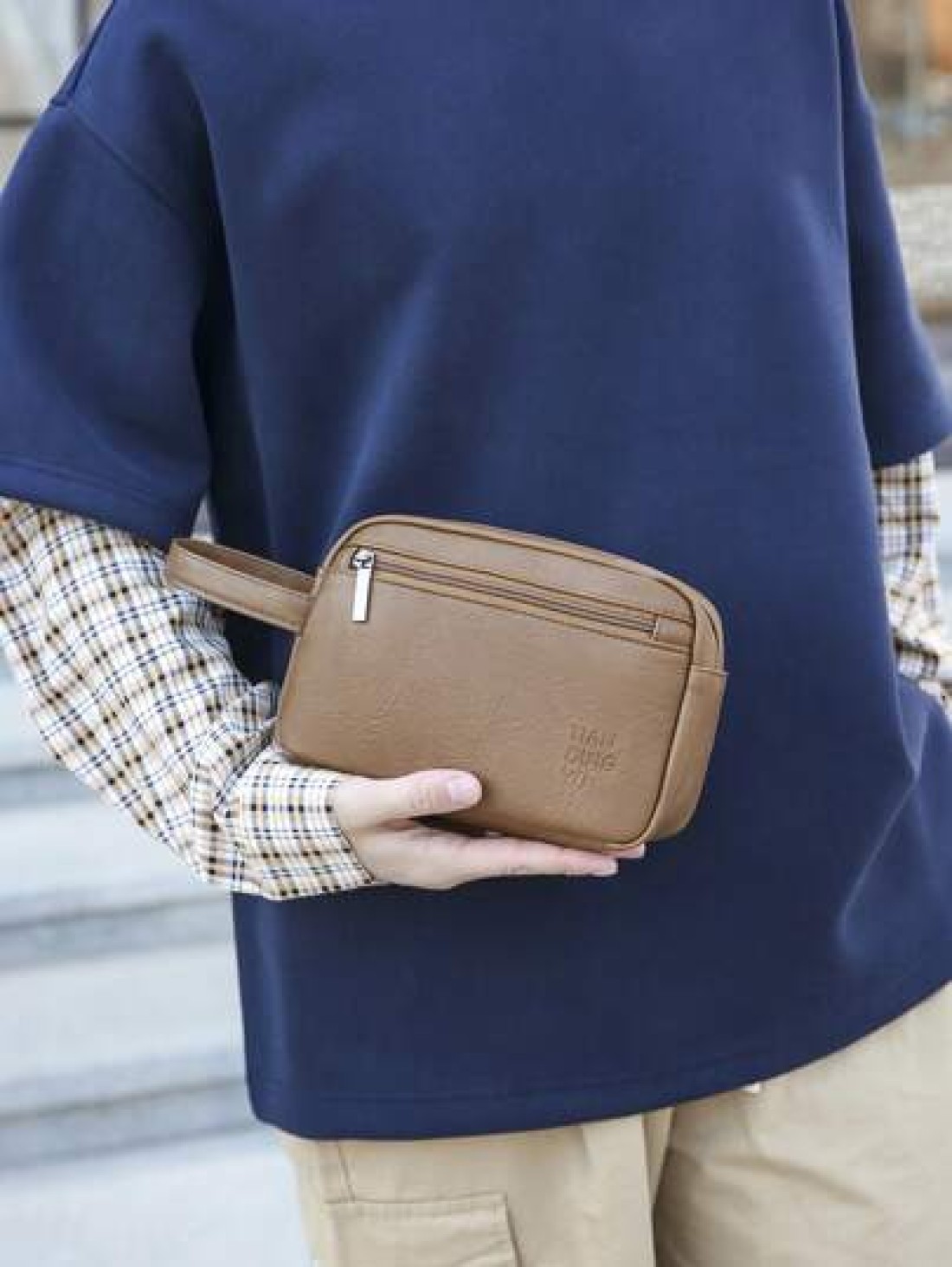 peach tree 1pc Men Business Clutch Bag Peach Tree Brand PU Square Pillow Wrist Wallet Pouch Crossbody Handbag Versatile Storage Bag For Business Travel Gifts For Men Father s Day Valentine s Day