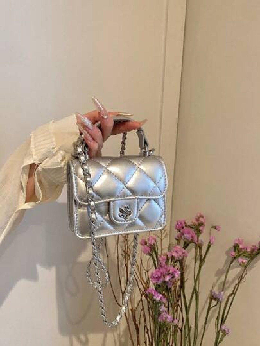 New Fashionable Mini Square Handbag With Embroidered Design