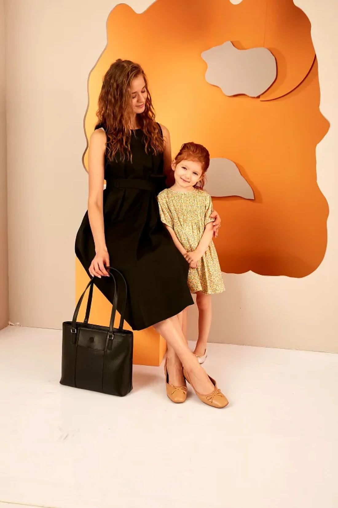 Pierre Cardin حقيبة كتف نسائية بطباعة سوداء 05PO22Y1572