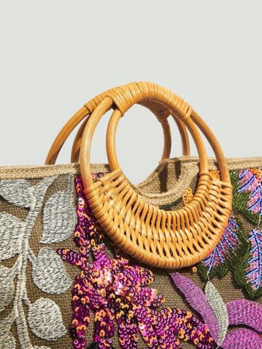 SHEIN VCAY Leaf Flower Pattern Top Handle Bag Sequin Embroidery Detail Woven Bag Perfect For Summer Beach Travel Vacation For Outdoor Holiday Picnic Summer Essentials Perfect For Vacation Holiday Exqu