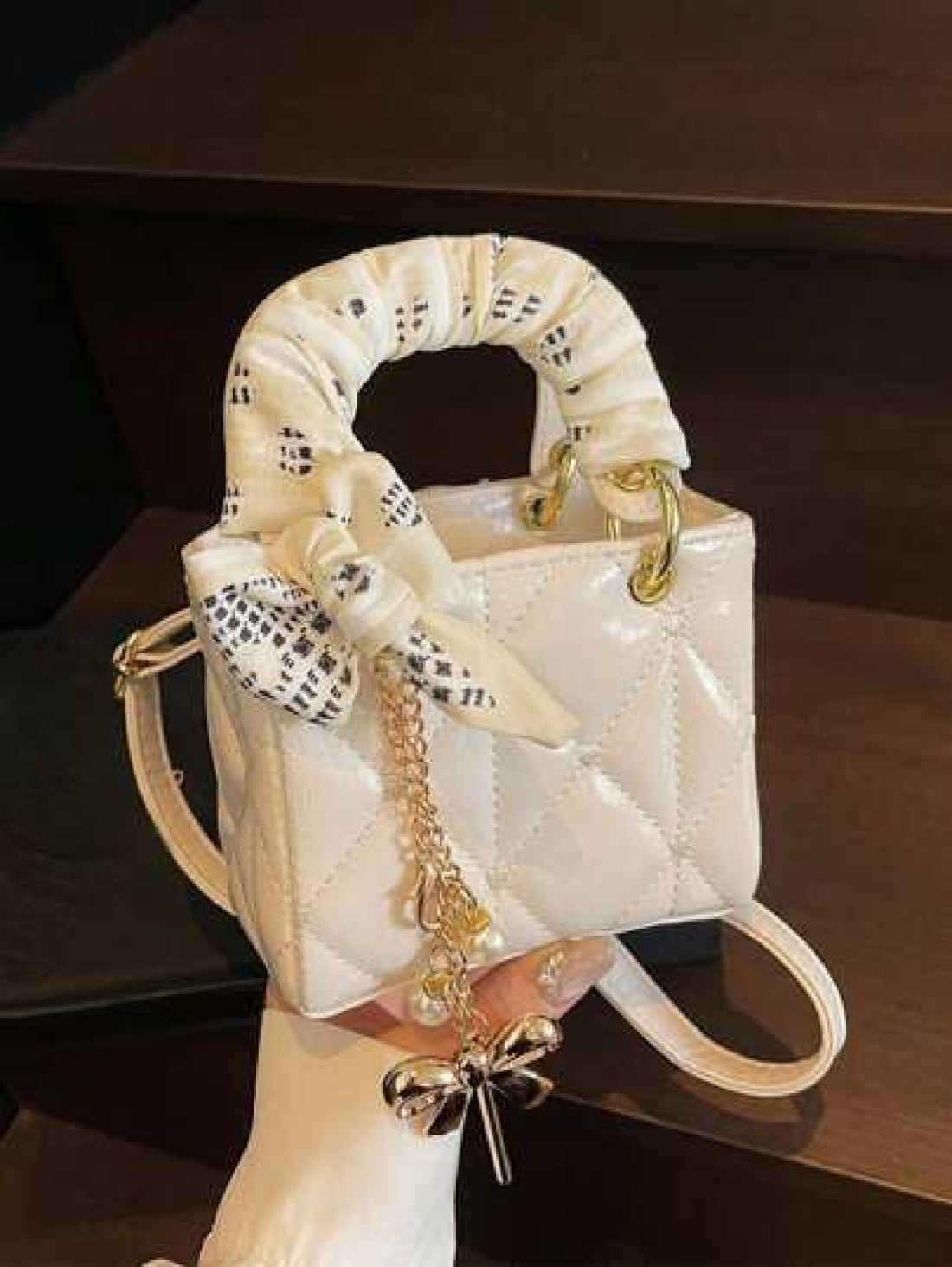 Exquisite Mini High Quality Textured New Popular Sweet Silk Scarf Handbag In Spring And Summer Niche Design Diamond Grid Heart Embroidered Princess Diana Bag Fashionable Crossbody Bag With Bow Pendant