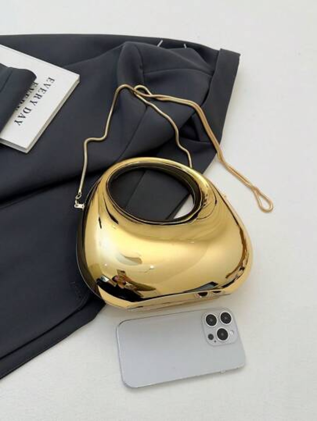 1pc New Arrival Golden Acrylic Clutch Bag Fashionable Personalized Handbag For Evening Party With Light Silver Color Moon Shaped Glittering Surface Detachable Metallic Chain Strap For Crossbody Wearin