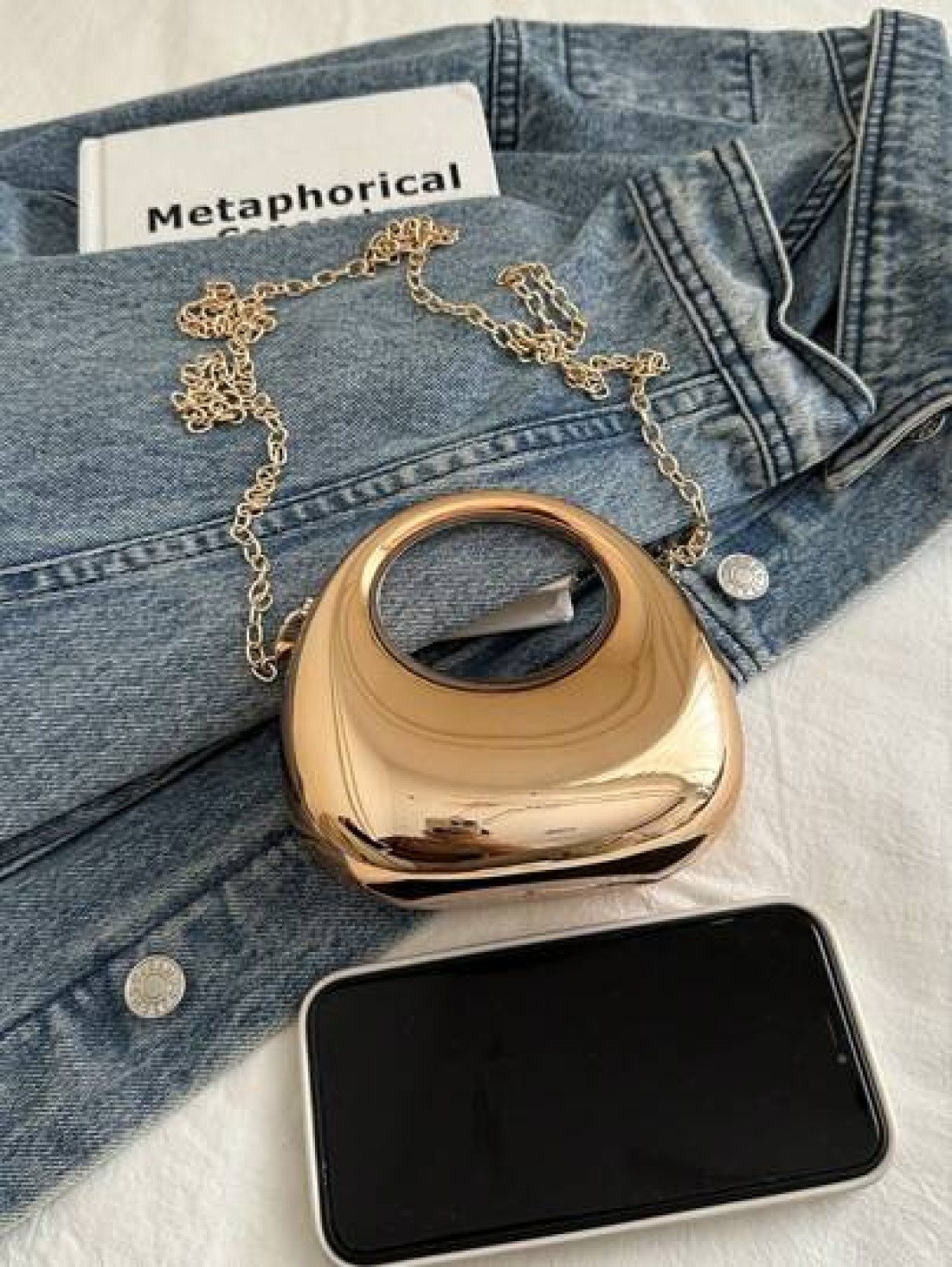 1pc New Avant Garde Metallic Acrylic Crescent Moon Shaped Mini Handbag Glossy Silver And Gold Tone Lunar Crossbody Shoulder Bag With Metallic Chain Fashion Versatile Makeup Cosmetic Earphone Pouch Min
