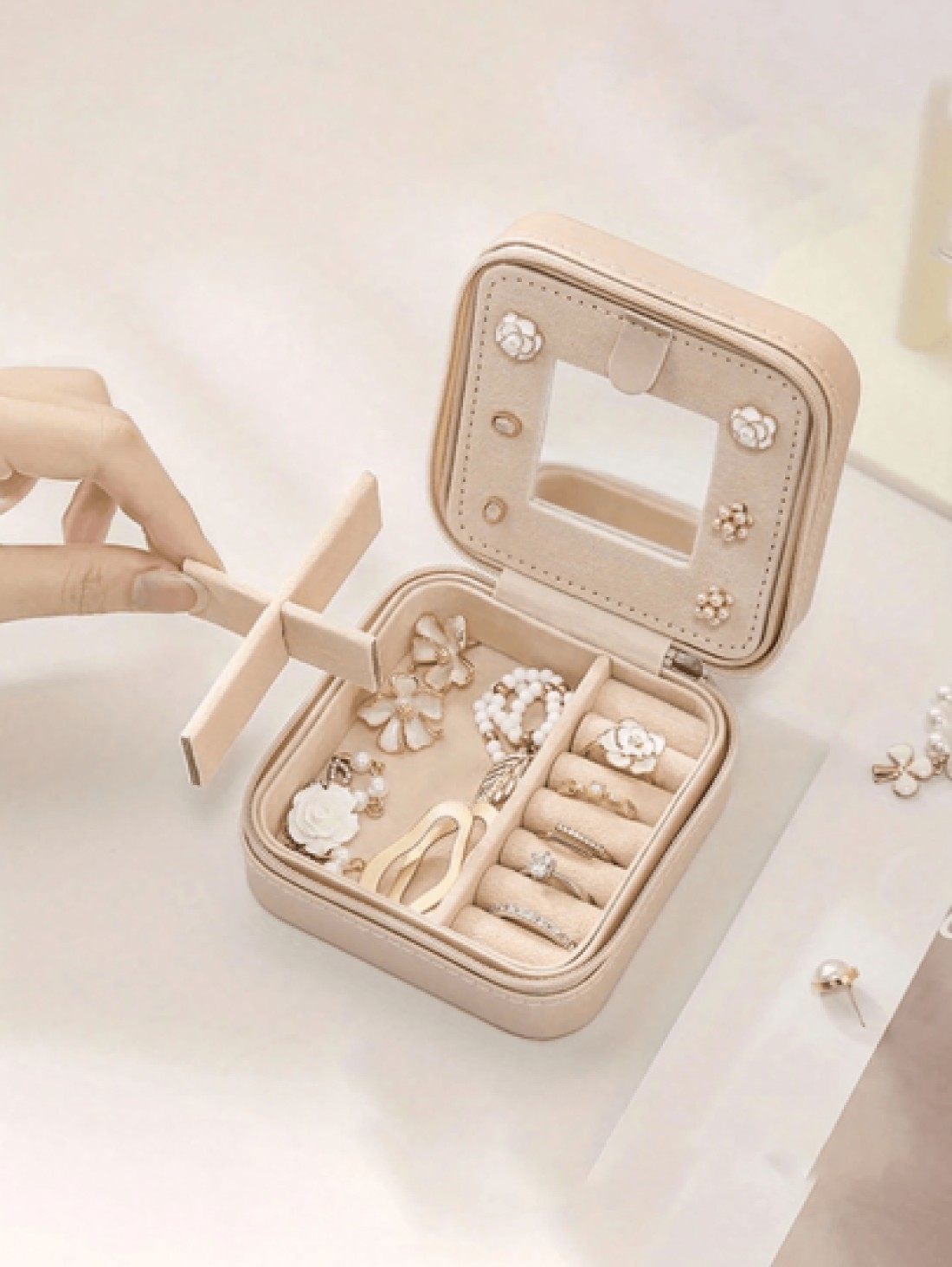 1pc PU Leather Square Jewelry Box Mirror Design Jewelry Storage Case Multifunctional Desktop Organizer Box Removable Compartments Suitable For Rings Earrings Necklaces Lipsticks Makeup Organizer