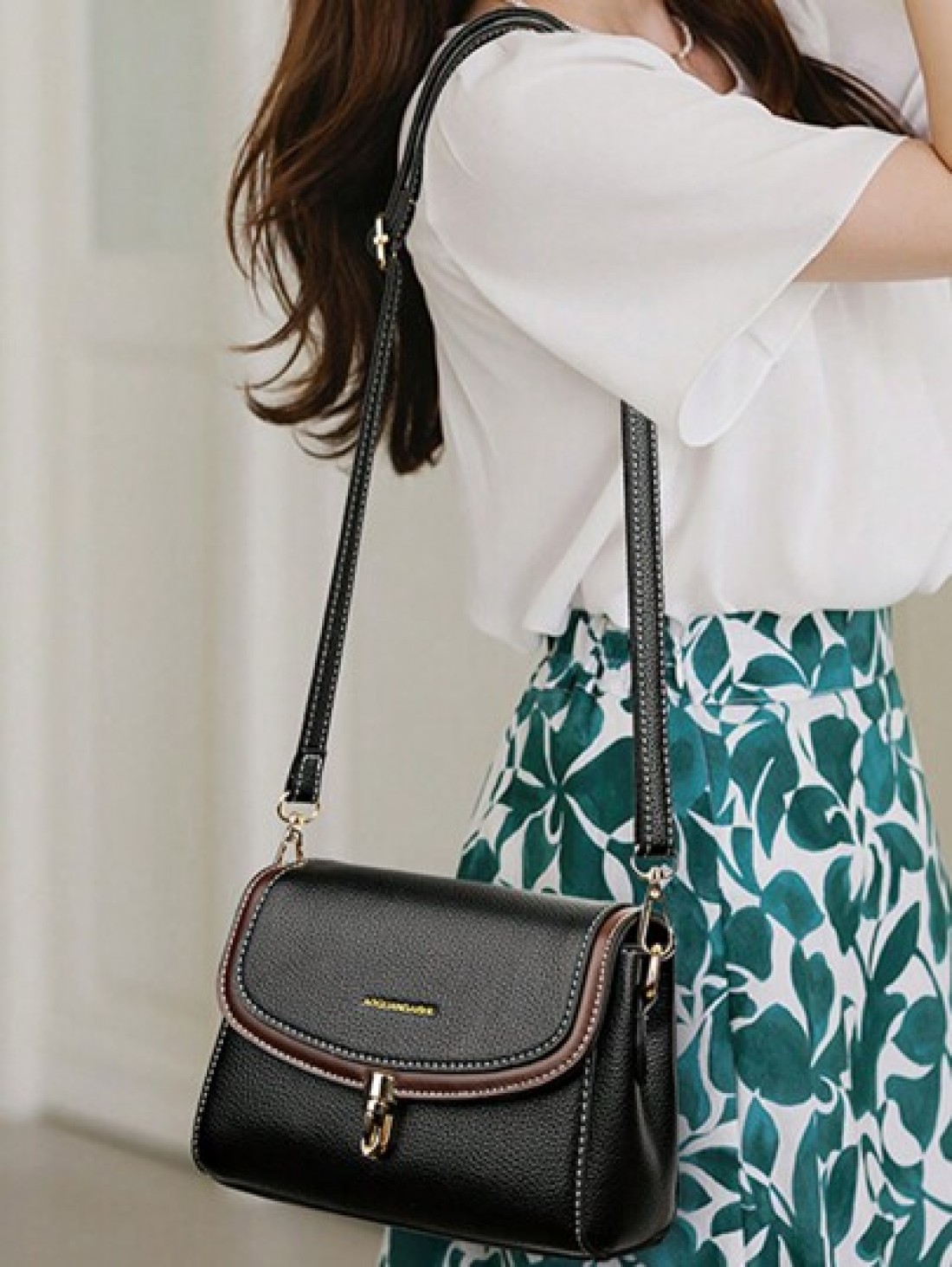 2024 New Product Solid Color Retro Women s Handbag Luxury Designer Women Crossbody Bags High Quality Soft Leather Female Wallet