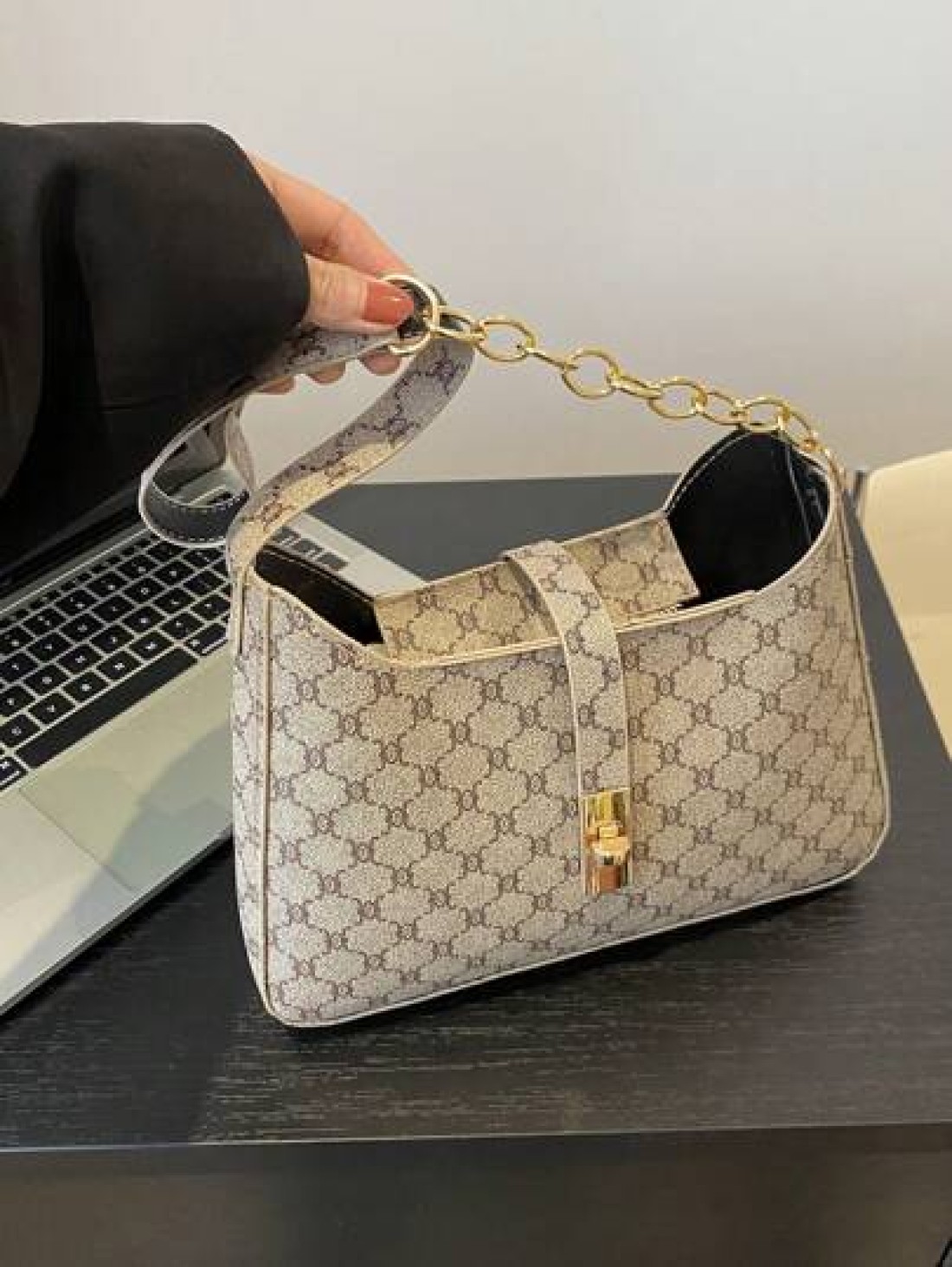 1pc Zipper Decorated With Metal Lock Floral Pattern Fashionable Versatile Casual Shoulder Bag Suitable For Women Daily Use