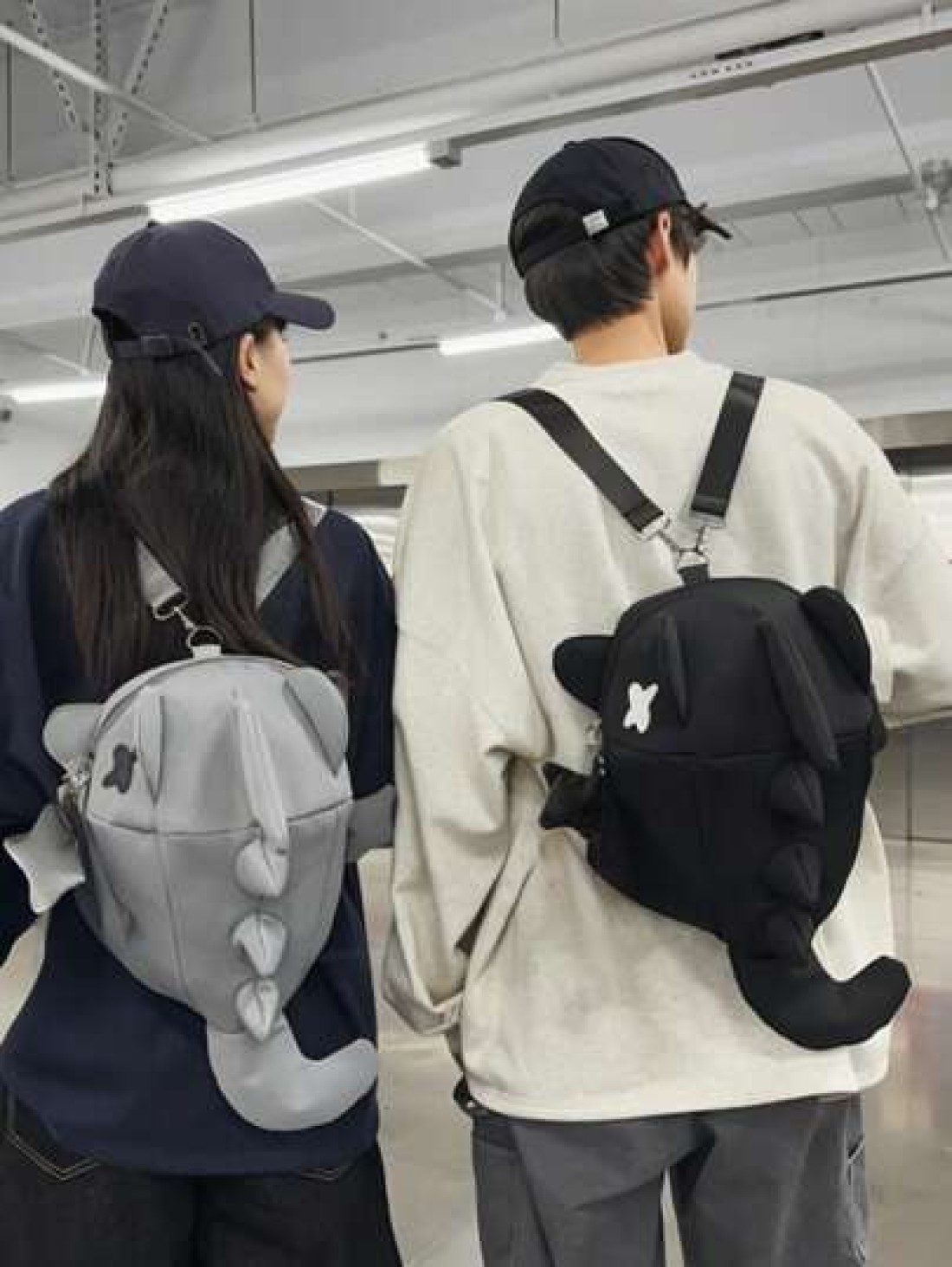 peach tree Shark Design Backpack Casual Shoulder Bag Suitable For High School College Students Couples Travel Sports Commuting Multi Pocket Lightweight Peach Tree Scream Bag Suitable For Halloween Chr