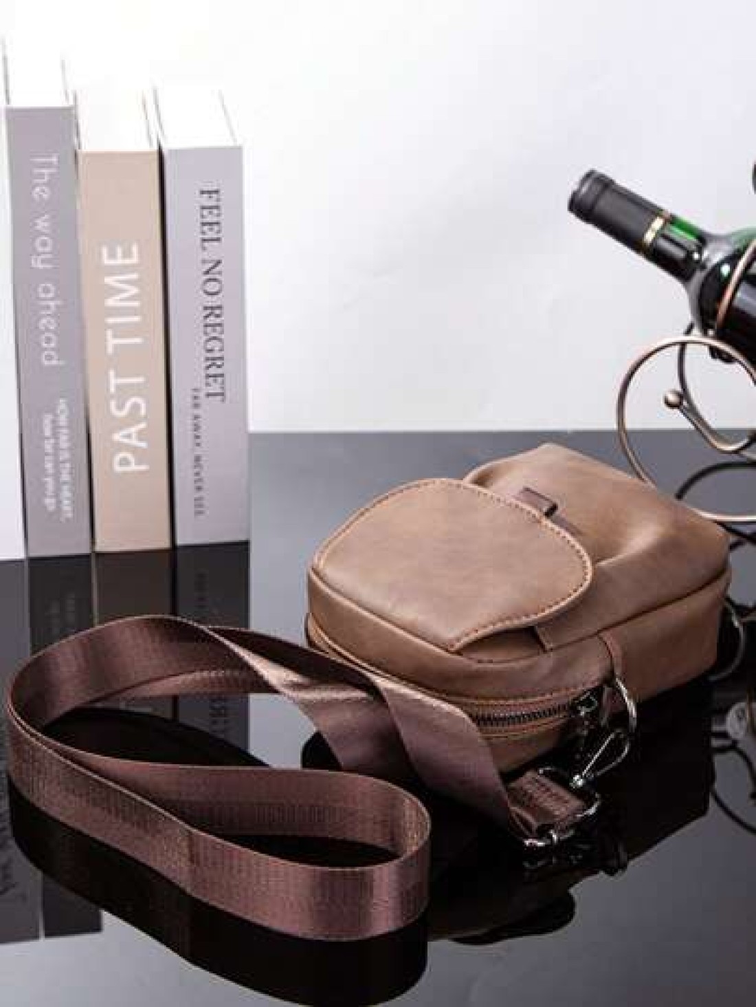 Men s New Phone Bag Korean Style Leather One Shoulder Messenger Bag Outdoor Casual Mini Waist Hanging Bag Flap Cover Square Bag In Cowhide Leather