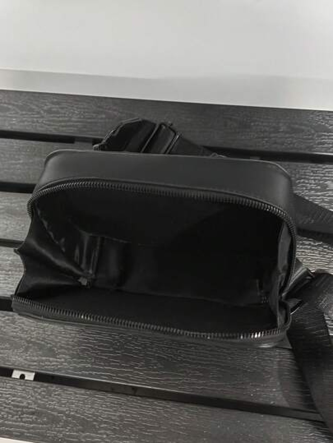 peach tree Peach Tree Men Shoulder Bag Crossbody Bag PU Waterproof Box Style Radio Cassette Retro Casual Messenger Bag Game Console Bag Travel Holiday Essential Gift For Young Men Halloween Christmas
