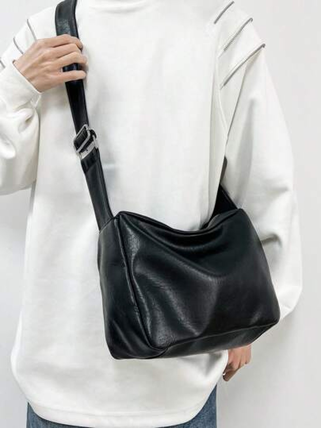 Casual Fashion Men Minimalist PU Water Proof Crossbody Bag With Wide Strap Square Shape And Single Compartment For Daily Commute Or Traveling Sling Bag Work Weekend Camping Black Bag Hiking Large Capa