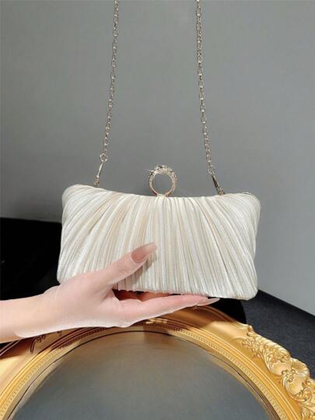 Women Fashionable Shiny Ring Buckle Pleated Satin Box Clutch Bag For Evening Dress Formal Party Prom Wedding Chain Handbag