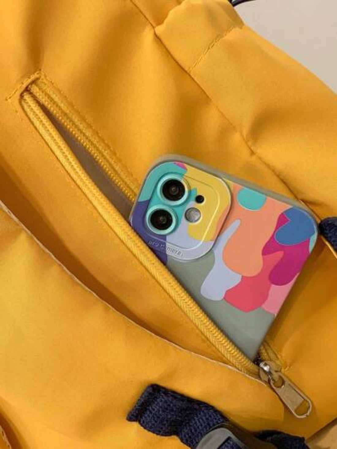 New Fashionable Contrasting Letter Print Backpack With Unique Design For Students Large Capacity Campus Backpack Commuting Backpack Nylon