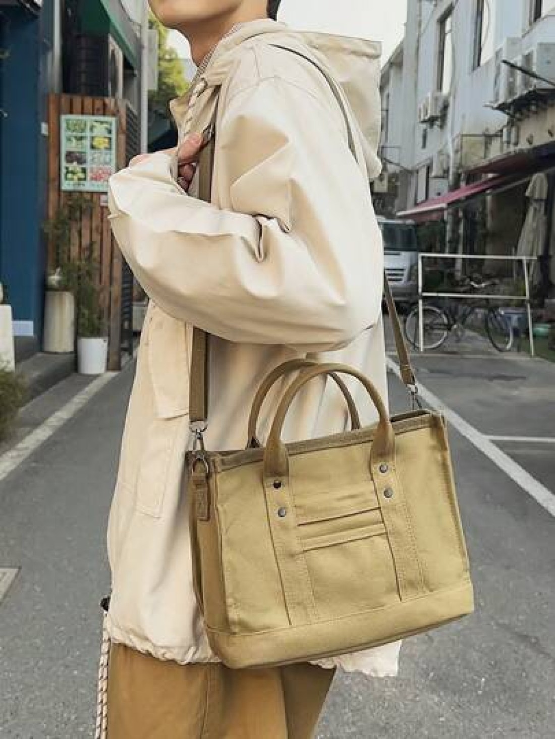 peach tree 1pc Men Shoulder Bag Crossbody Bag Tote Bag Casual Versatile Lightweight Nylon Messenger Bag Multifunctional Outdoor Bag Minimalist And Chic Gift Black Large Capacity Portable Fashion Casua