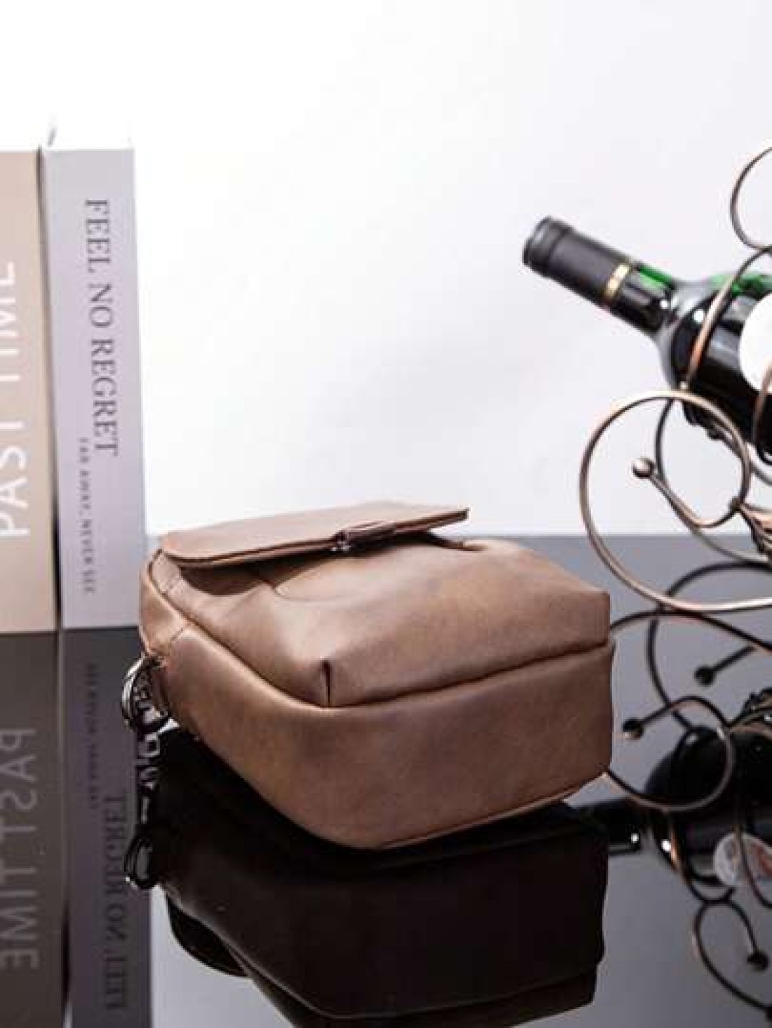 Men s New Phone Bag Korean Style Leather One Shoulder Messenger Bag Outdoor Casual Mini Waist Hanging Bag Flap Cover Square Bag In Cowhide Leather