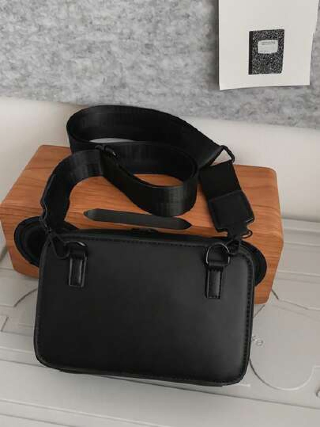 Men s Stylish Square Crossbody Bag Sling Bag Casual Box Shape Shoulder Bag Small Messenger Bag For Valentine s Day Gift Father s Day Gift College Travelling Commuting Sling Bag For Men Business