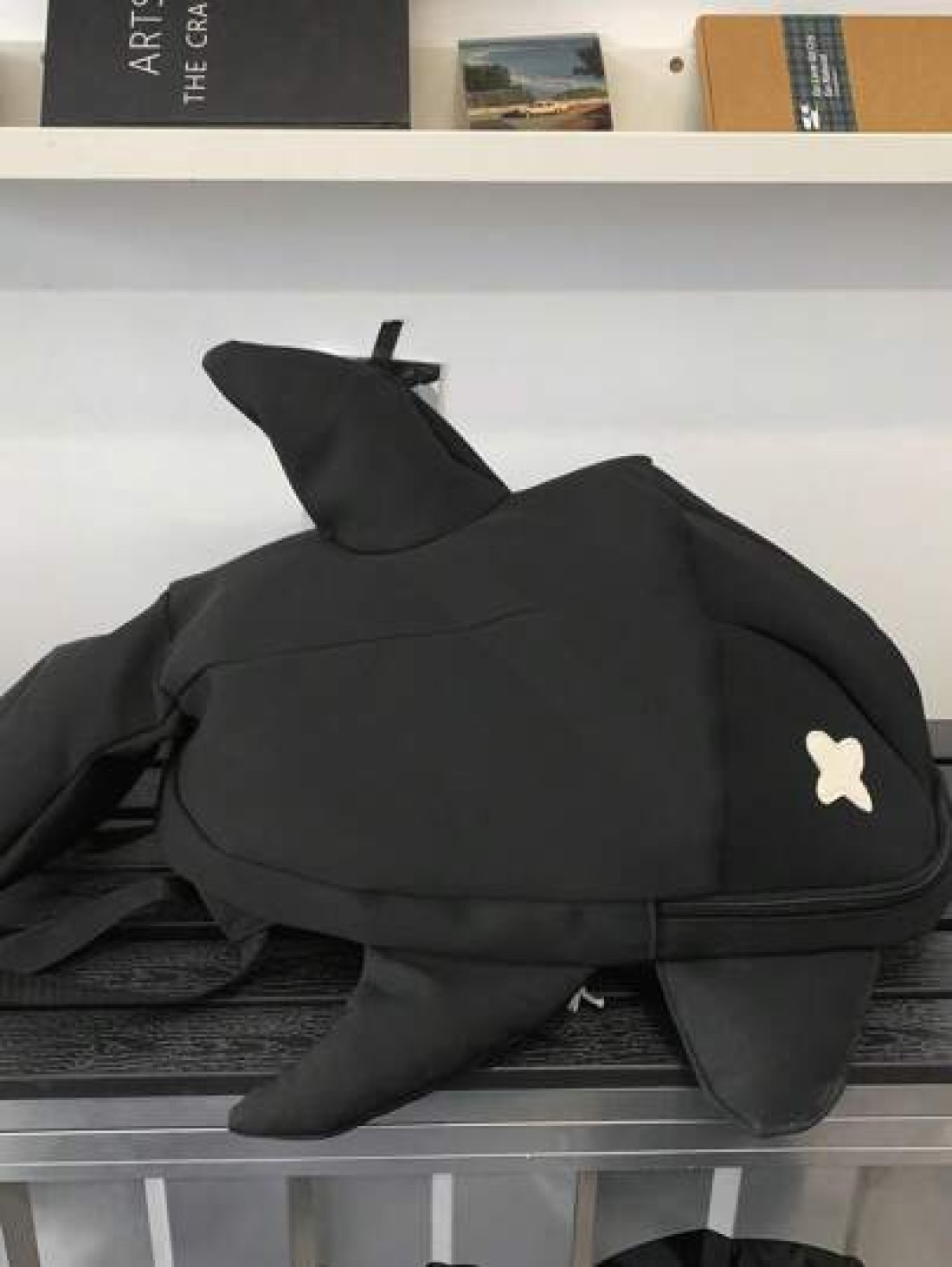 peach tree Large Capacity Men s Backpack Fashionable Minimalist Shark Design Couple Backpack Suitable For High School College Students Commuting Travel Sports Halloween Christmas Gifts Peach Tree Bran