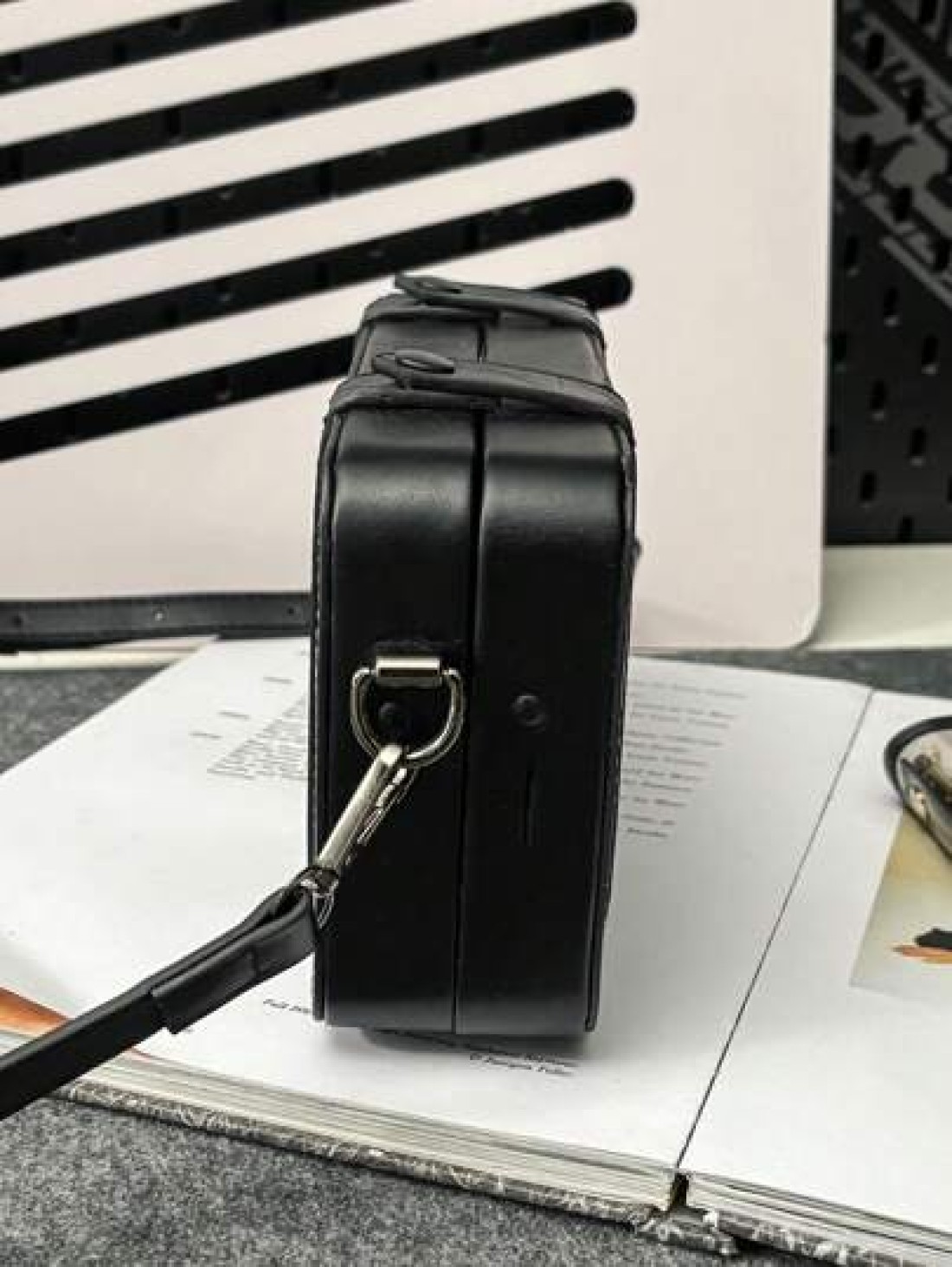 peach tree Men s PU Waterproof Messenger Bag Crossbody Bag Shoulder Bag Small Square Bag Business Casual Style With Detachable Pouch Ideal For Business Trips Storing Toiletries And Tools Large Capacit
