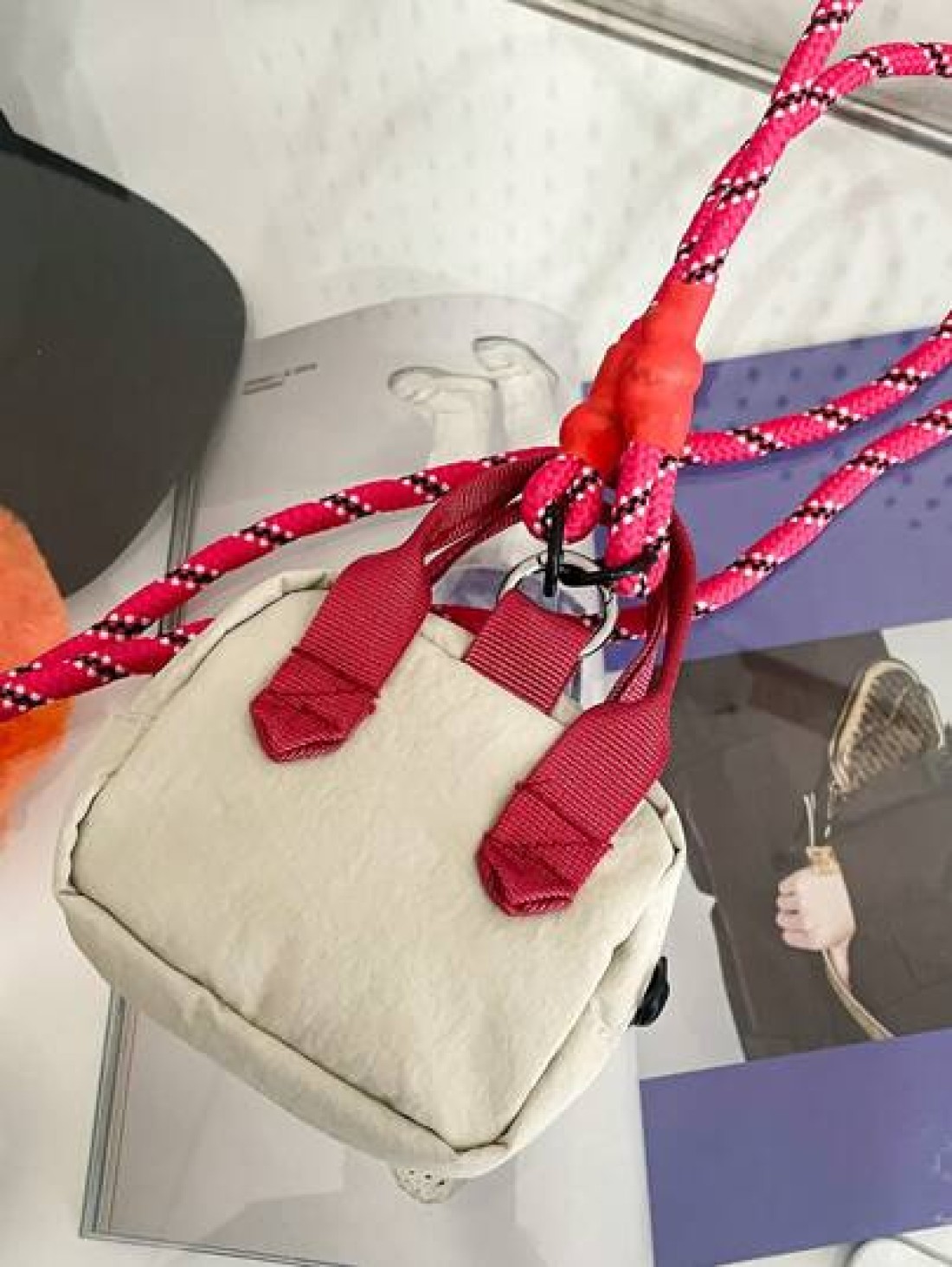 peach tree Men Sling Bag One Shoulder Bag Coin Pouch Lightweight Nylon Crossbody Bag Multi Color Casual Daily Versatile Gift Peach Tree Brand