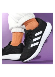 adidas حذاء الجري والتدريب باللون الأسود من Response Runner