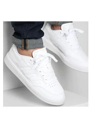 adidas حذاء رياضي كورتبلوك - حذاء رياضي كاجوال