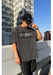 Flaw Wear Oversize Acid Wash Stone Embroidered T-Shirt