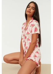 Trendyol Collection طقم بيجامة قصير من القطن الوردي بنمط البطيخ - THMSS21PT0670
