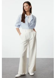 Trendyol Collection بنطال منسوج أبيض بقصة مستقيمة - تفاصيل الخصر، TWOAW25PL00038