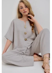 Trend Alaçatı Stili Women's Gray V-Neck Metal Gold Button Detailed Aerobin Linen Blouse and Trousers Set Alc-X14122