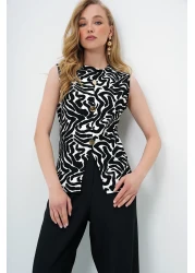 Trend Alaçatı Stili Women's Black White Crew Neck Gold Buttoned Ottoban Blouse Alc-X13729