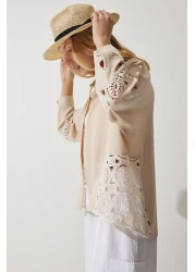 Happiness İstanbul Women's Beige Lace Detailed Linen Shirt TP00031